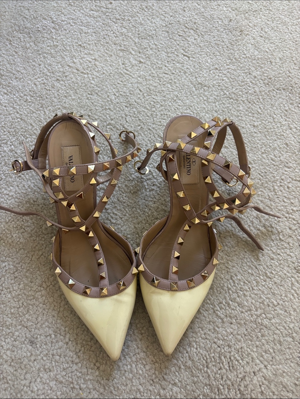 Real Valentino Garavani Ivory Patent Pointed-Toe Rockstud Strappy Pumps
